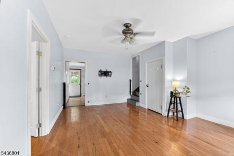 33 West Street Bloomsbury NJ 08804