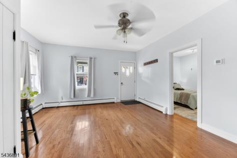 33 West Street Bloomsbury NJ 08804