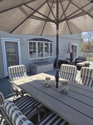 8 Papoose Trail Hopatcong NJ 07821