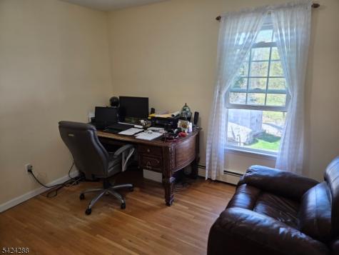 8 Papoose Trail Hopatcong NJ 07821
