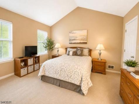 22 Village Square Drive Union NJ 08802