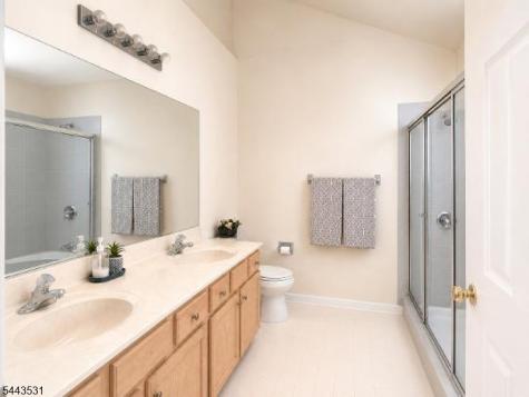 22 Village Square Drive Union NJ 08802