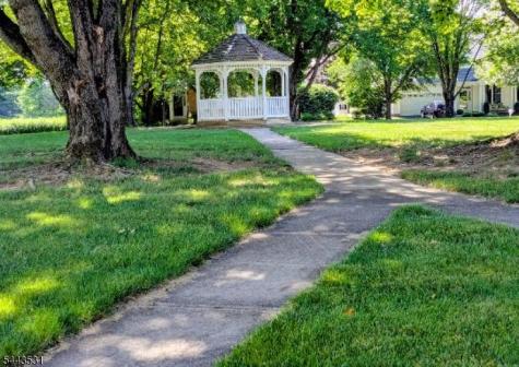 22 Village Square Drive Union NJ 08802