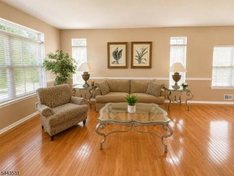 22 Village Square Drive Union NJ 08802