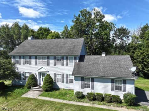 31 Summit Road Green NJ 07821