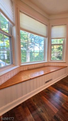 31 Summit Road Green NJ 07821
