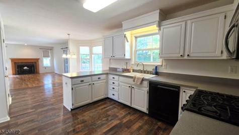 31 Summit Road Green NJ 07821