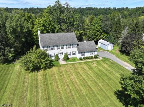 31 Summit Road Green NJ 07821