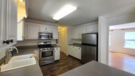 31 Summit Road Green NJ 07821