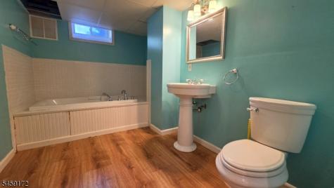31 Summit Road Green NJ 07821