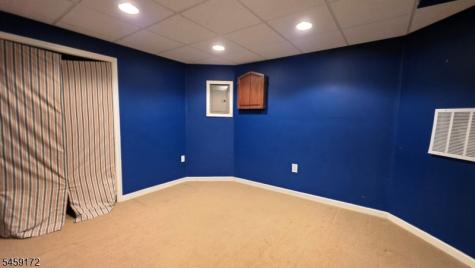 31 Summit Road Green NJ 07821