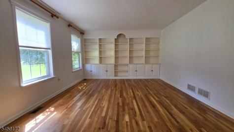 31 Summit Road Green NJ 07821