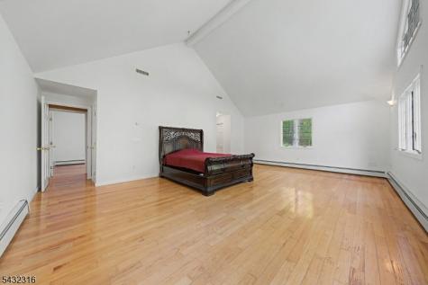 1127 Dark Moon Road Frelinghuysen NJ 07860