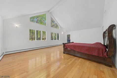 1127 Dark Moon Road Frelinghuysen NJ 07860