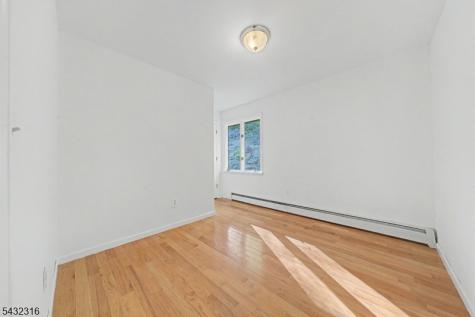 1127 Dark Moon Road Frelinghuysen NJ 07860