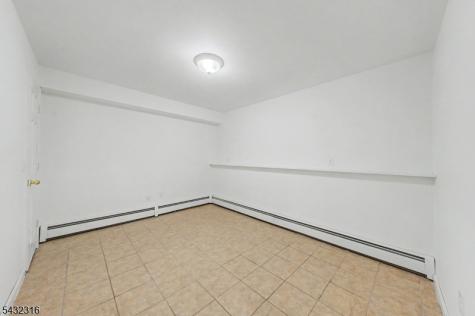1127 Dark Moon Road Frelinghuysen NJ 07860
