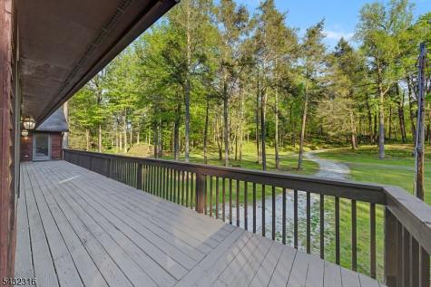 1127 Dark Moon Road Frelinghuysen NJ 07860