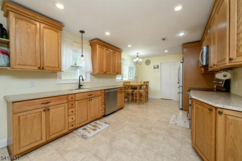 1 Running Hills Drive Fredon NJ 07860