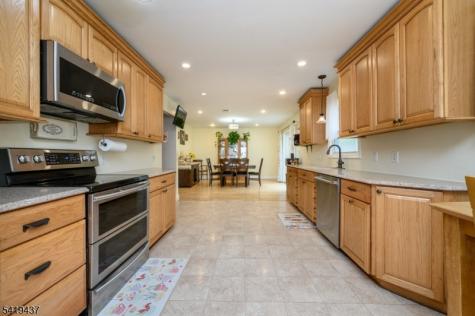 1 Running Hills Drive Fredon NJ 07860