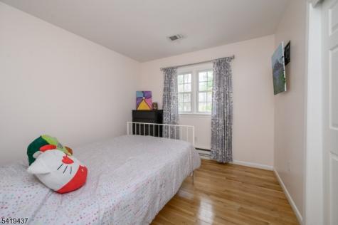 1 Running Hills Drive Fredon NJ 07860