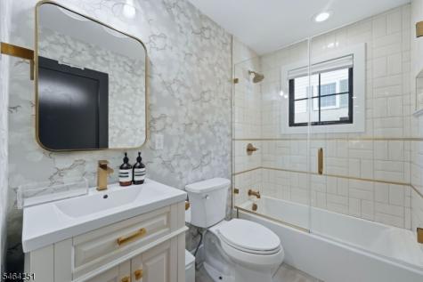 11 Marquette Road Montclair NJ 07043