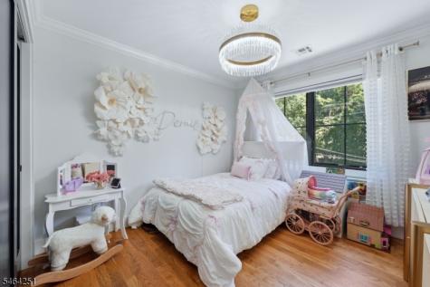 11 Marquette Road Montclair NJ 07043