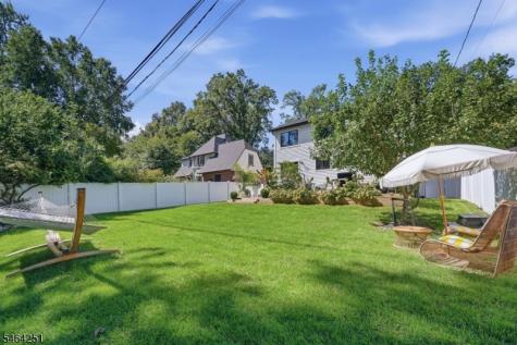 11 Marquette Road Montclair NJ 07043
