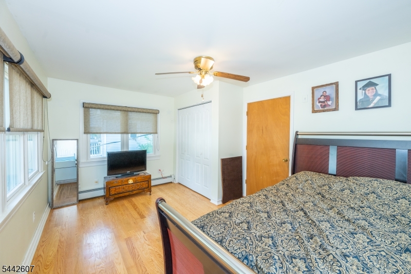 335 Elmira Trail Hopatcong NJ 07843