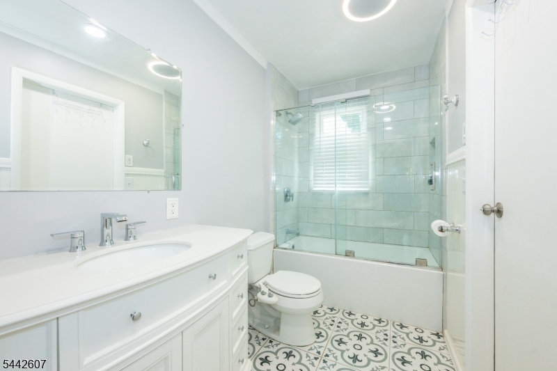 335 Elmira Trail Hopatcong NJ 07843
