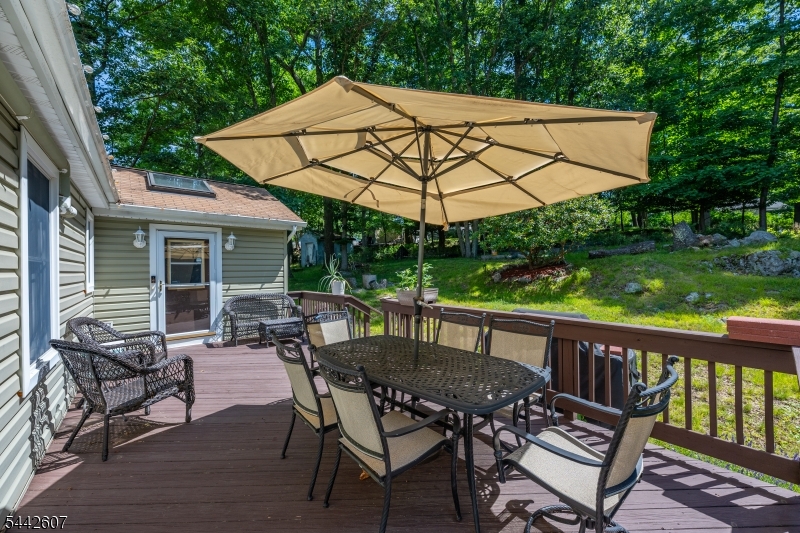 335 Elmira Trail Hopatcong NJ 07843