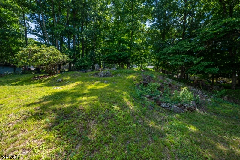 335 Elmira Trail Hopatcong NJ 07843