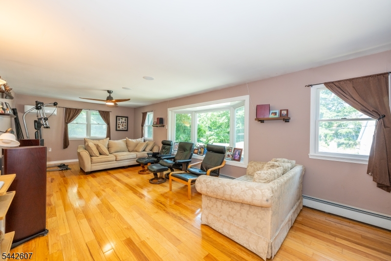 335 Elmira Trail Hopatcong NJ 07843