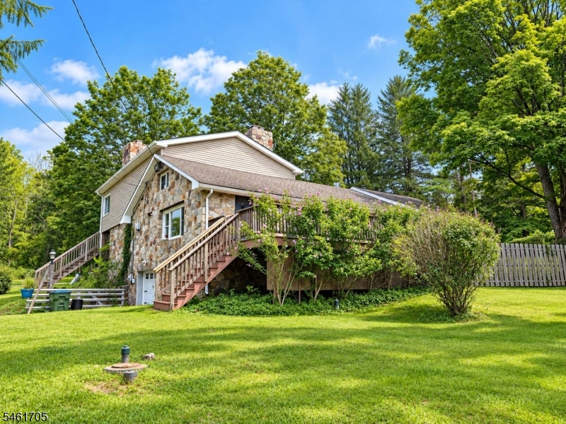22 Mohican Road Blairstown NJ 07825