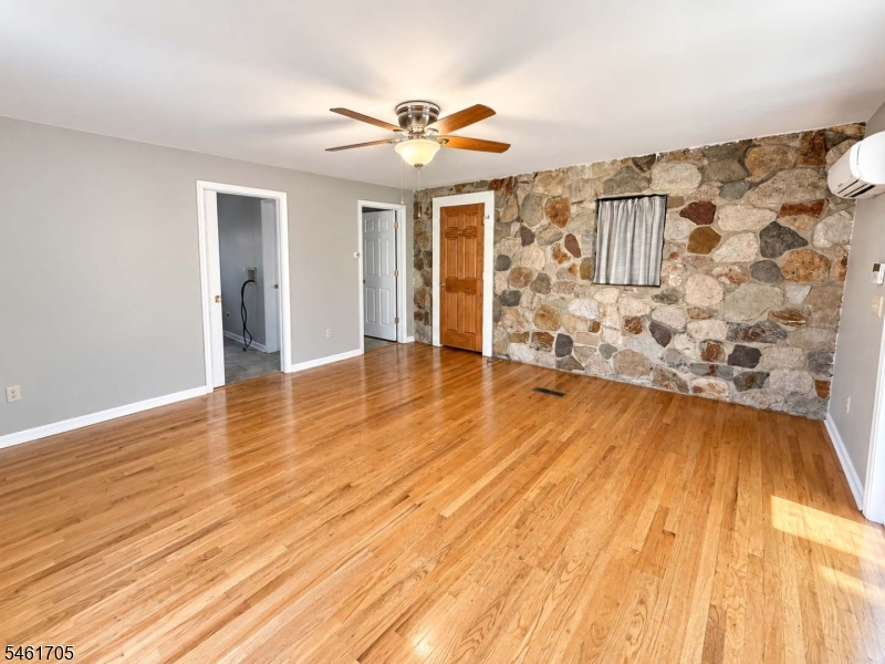 22 Mohican Road Blairstown NJ 07825
