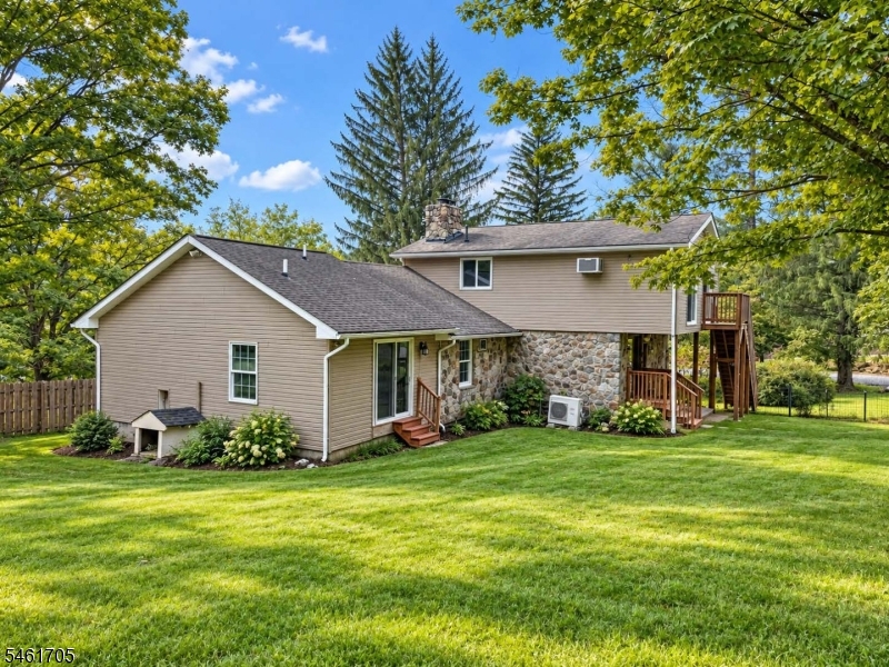 22 Mohican Road Blairstown NJ 07825