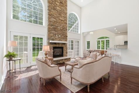 8 Fields Way Mount Olive NJ 07828