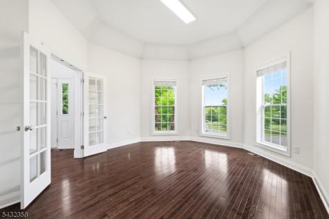 8 Fields Way Mount Olive NJ 07828