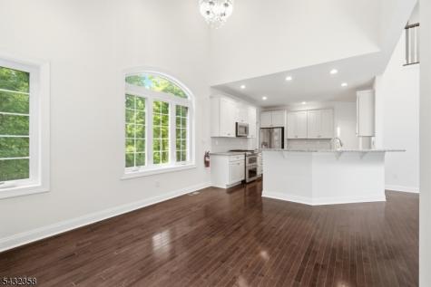 8 Fields Way Mount Olive NJ 07828