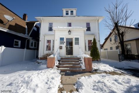 32 Newfield Street East Orange NJ 07017
