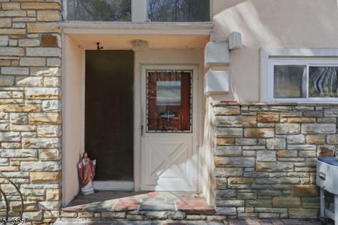 6 Oneida Avenue Hopatcong NJ 07843