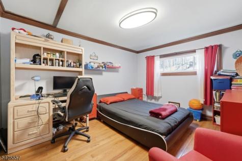 6 Oneida Avenue Hopatcong NJ 07843