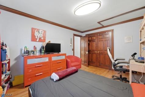 6 Oneida Avenue Hopatcong NJ 07843