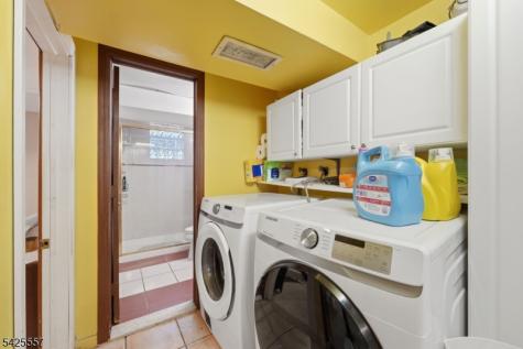 6 Oneida Avenue Hopatcong NJ 07843