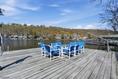 6 Oneida Avenue Hopatcong NJ 07843