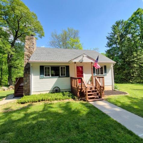 179 Hoffman Road Mansfield NJ 07865