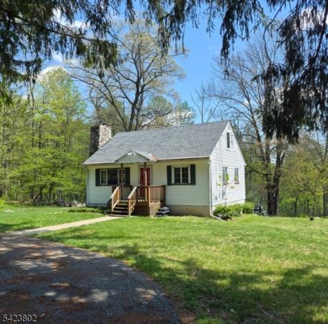 179 Hoffman Road Mansfield NJ 07865