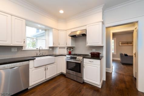 82 Oakland Road Maplewood NJ 07040
