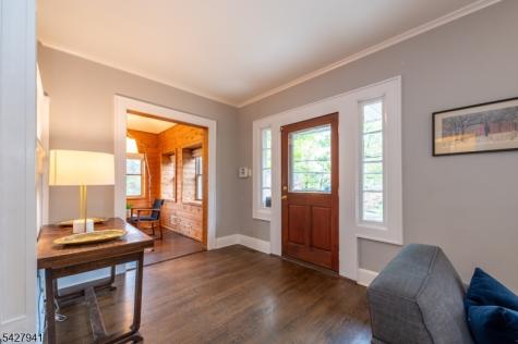 82 Oakland Road Maplewood NJ 07040