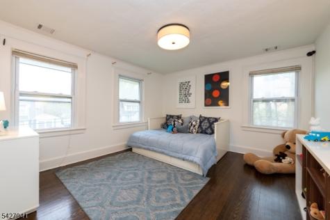 82 Oakland Road Maplewood NJ 07040