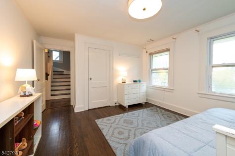 82 Oakland Road Maplewood NJ 07040